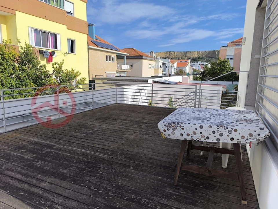 Apartamento T1 para Arrendamento em Costa da Caparica Foto 16