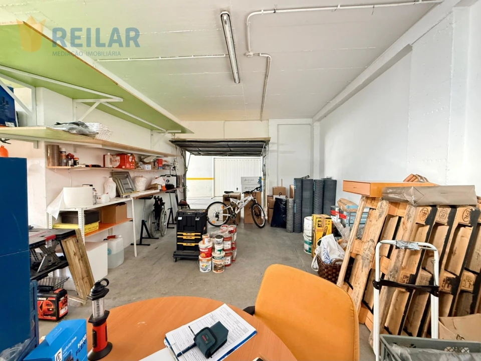 Garagem para Venda em Póvoa de Santa Iria e Forte da Casa Foto 1