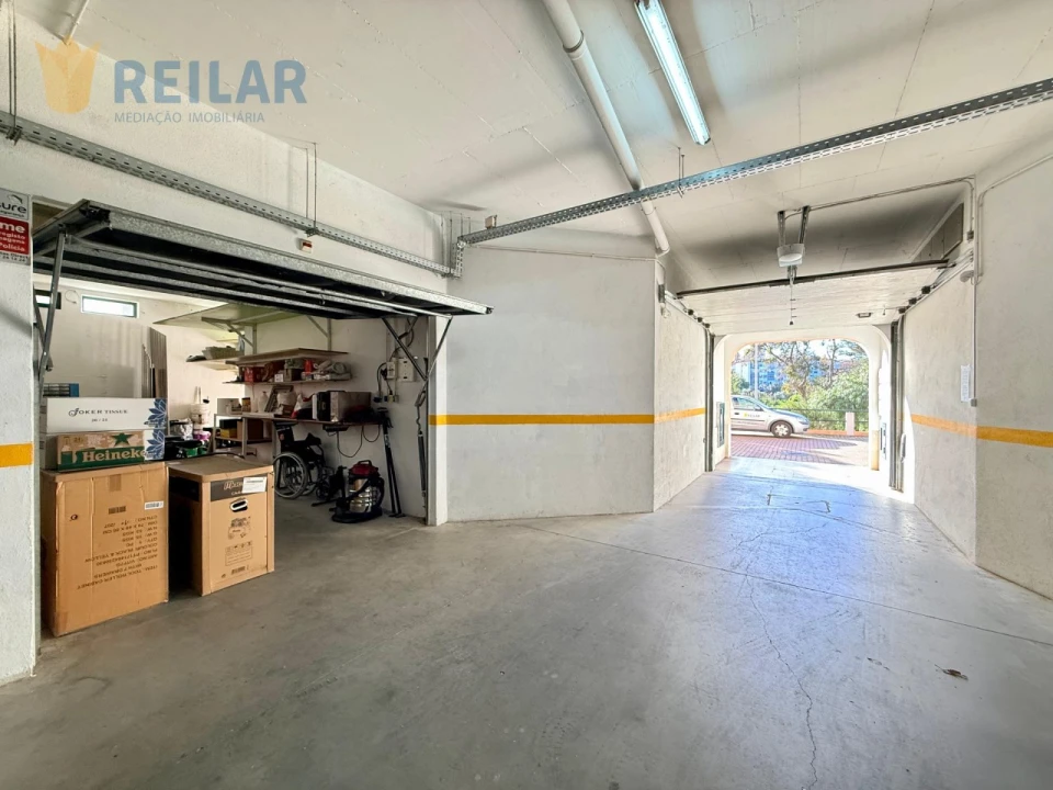 Garagem para Venda em Póvoa de Santa Iria e Forte da Casa Foto 3
