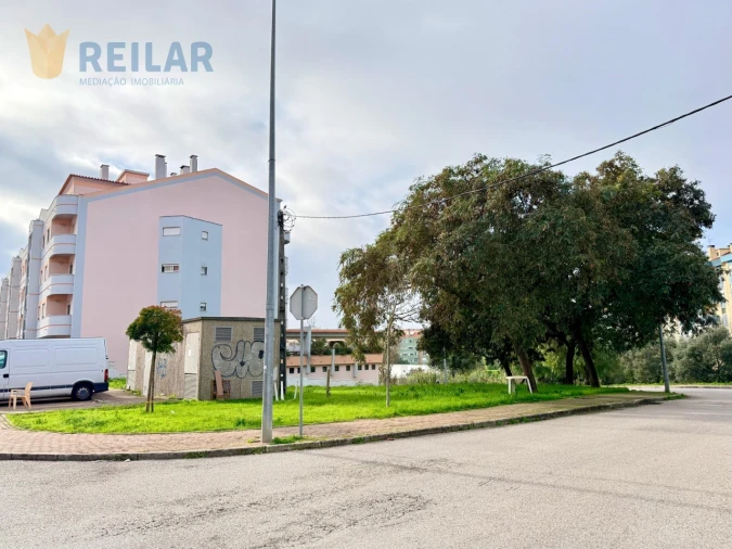 Garagem para Venda em Póvoa de Santa Iria e Forte da Casa Foto 11