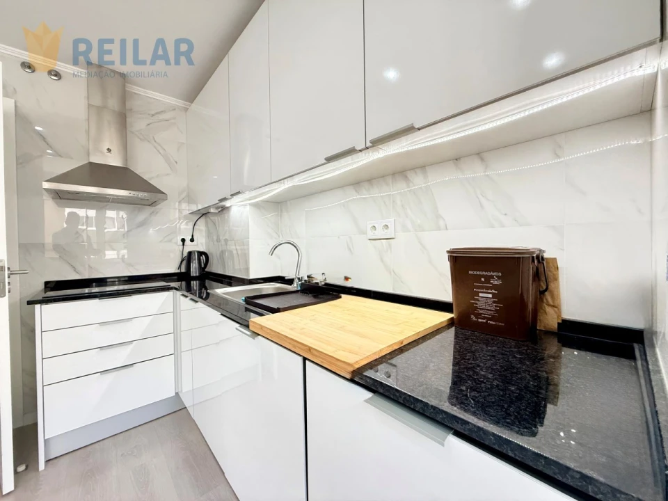 Apartamento T2 para Venda em Póvoa de Santa Iria e Forte da Casa Foto 11