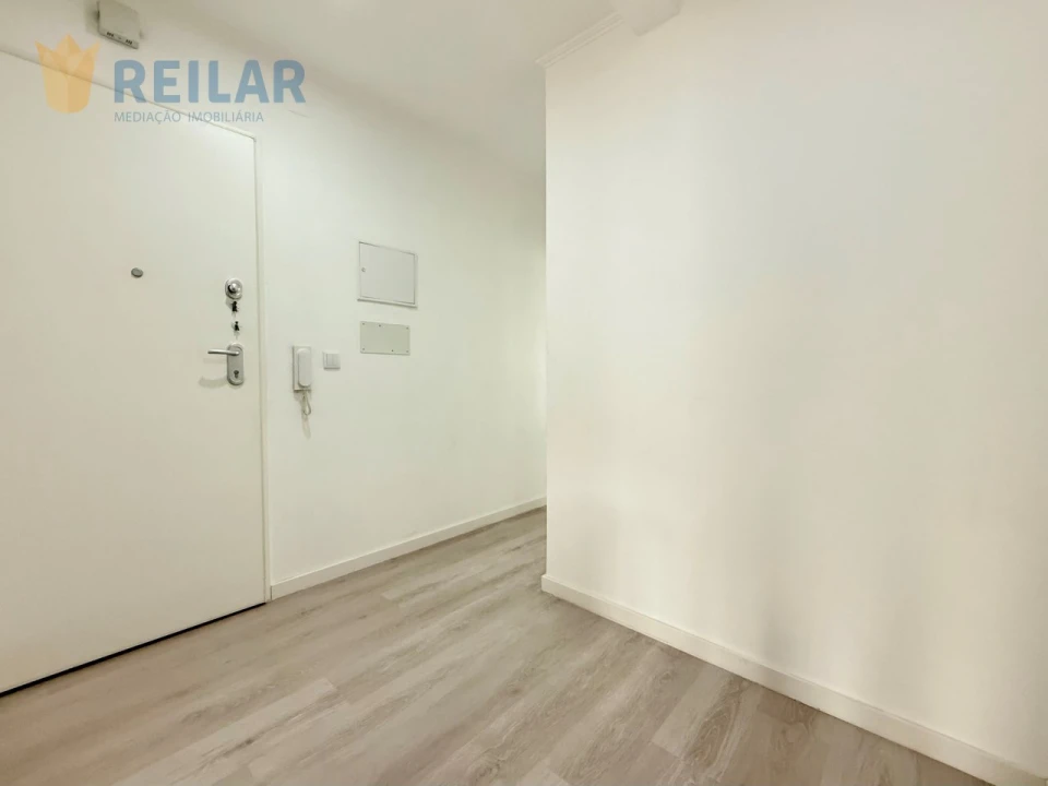 Apartamento T2 para Venda em Póvoa de Santa Iria e Forte da Casa Foto 25