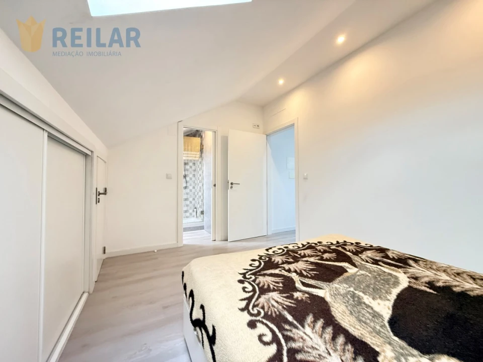 Apartamento T2 para Venda em Póvoa de Santa Iria e Forte da Casa Foto 27