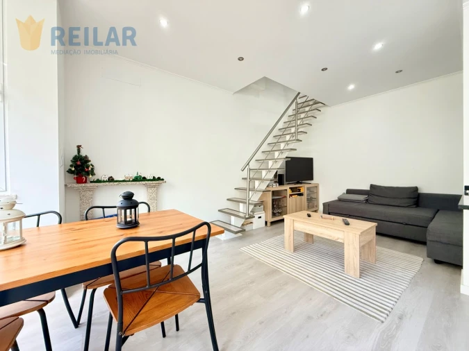 Apartamento T2 para Venda em Póvoa de Santa Iria e Forte da Casa Foto 9