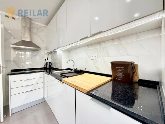 Apartamento T2 para Venda em Póvoa de Santa Iria e Forte da Casa Foto 11