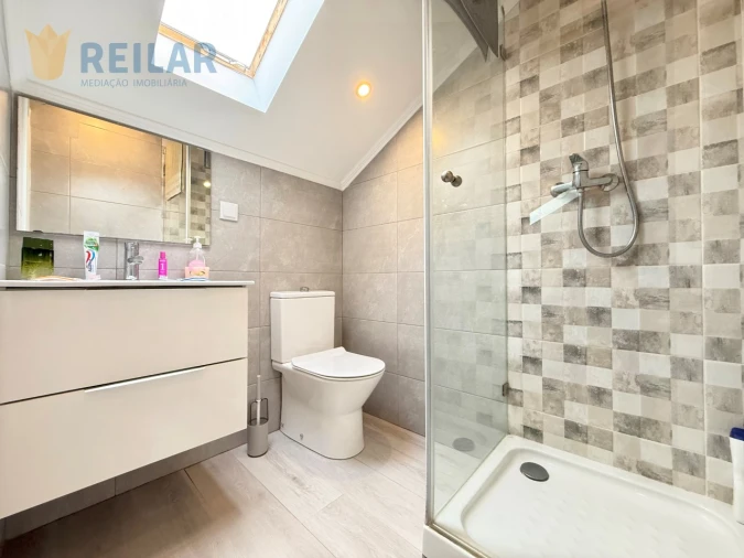 Apartamento T2 para Venda em Póvoa de Santa Iria e Forte da Casa Foto 31