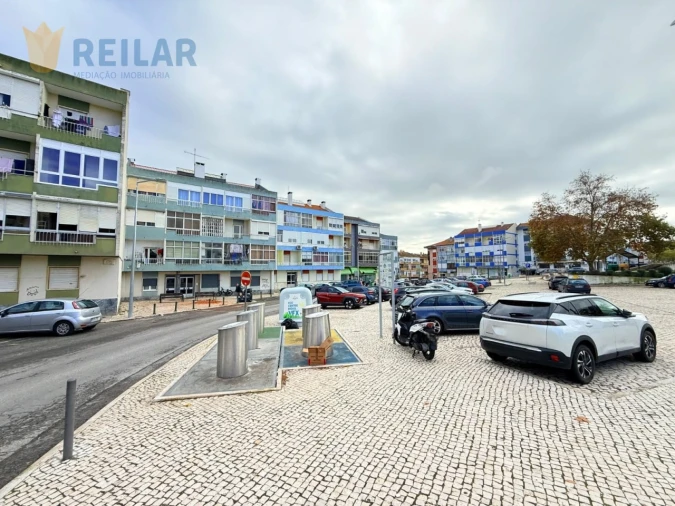 Apartamento T2 para Venda em Póvoa de Santa Iria e Forte da Casa Foto 45