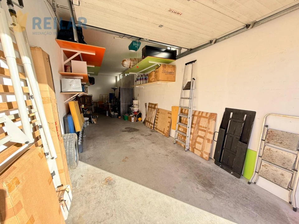 Garagem para Venda em Póvoa de Santa Iria e Forte da Casa Foto 2