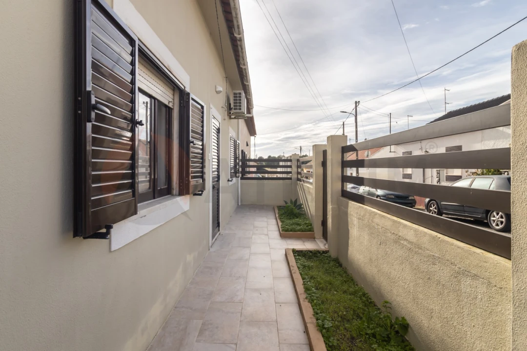 Moradia T3 para Venda em Gambia-Pontes-Alto da Guerra Foto 42