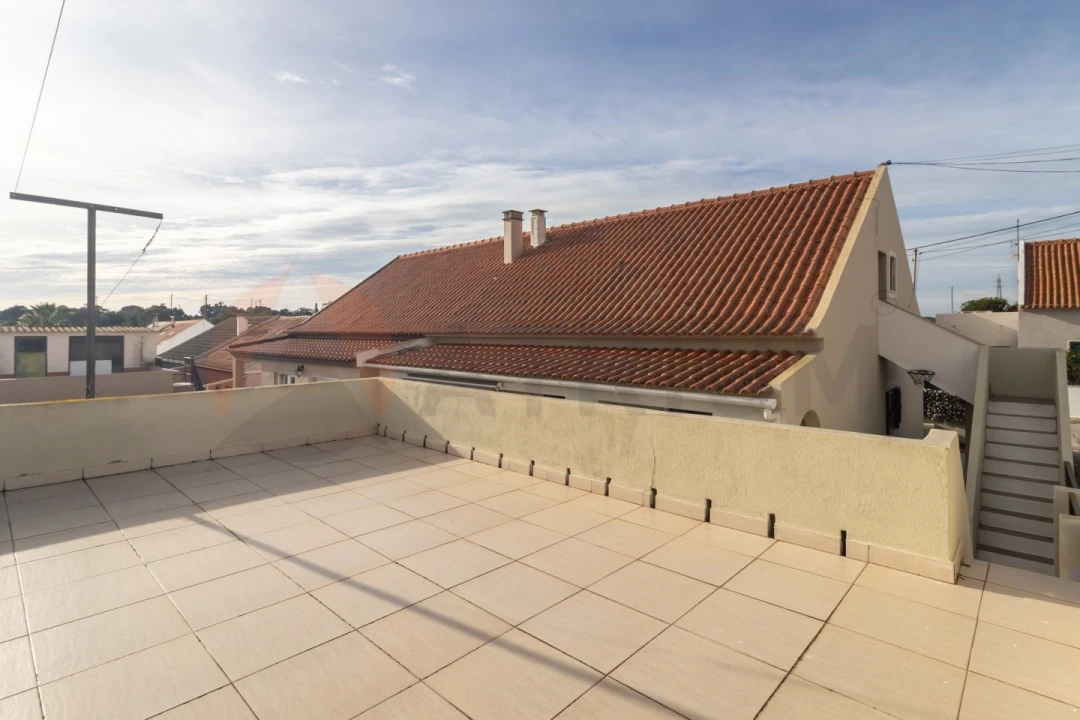 Moradia T3 para Venda em Gambia-Pontes-Alto da Guerra Foto 45