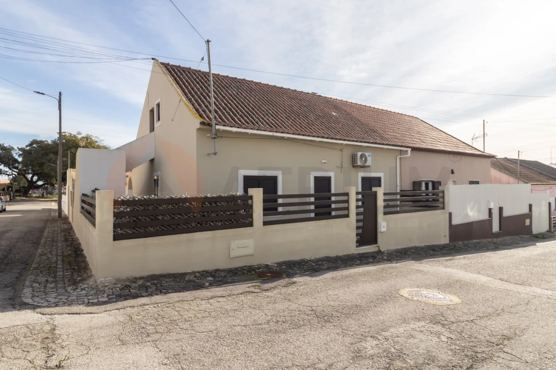 Moradia T3 para Venda em Gambia-Pontes-Alto da Guerra Foto 64