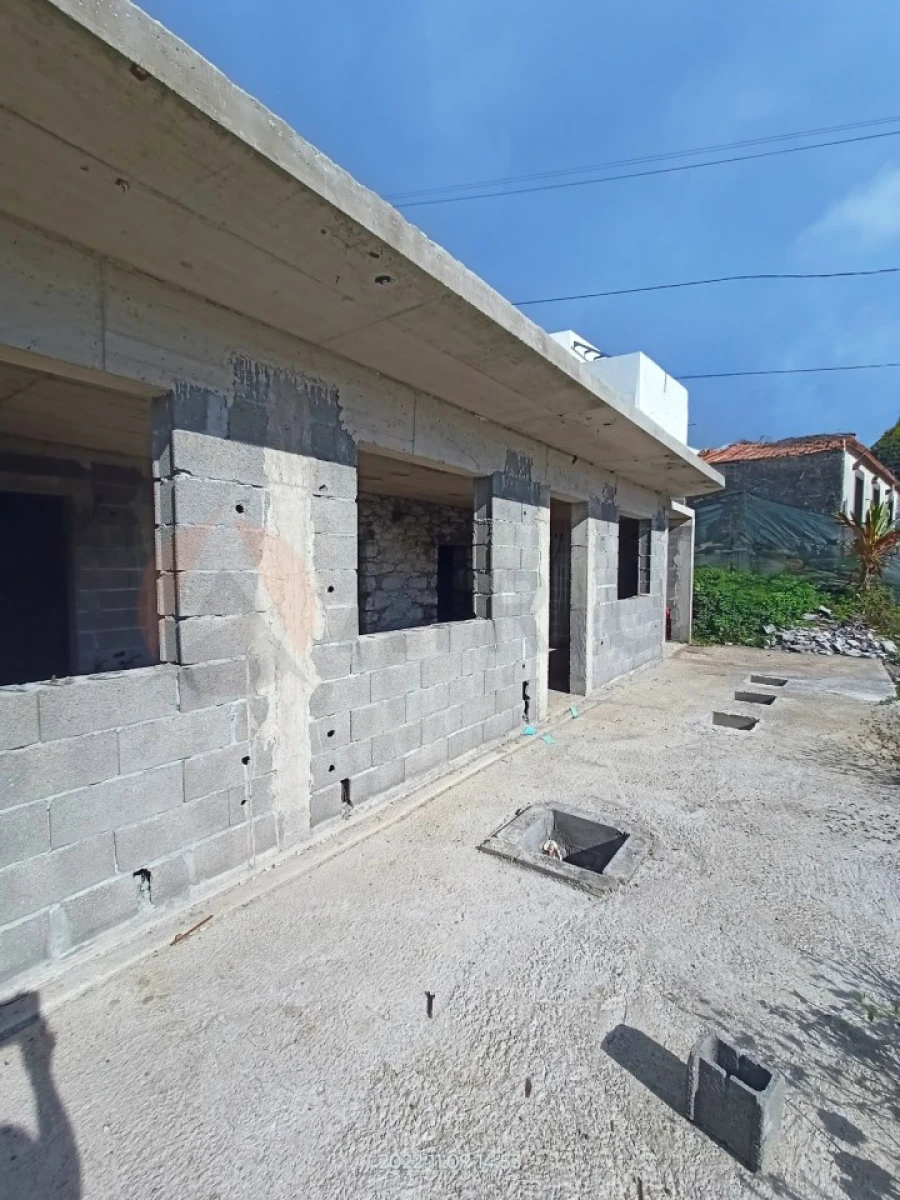 Terreno para Venda em Estreito da Calheta Foto 6