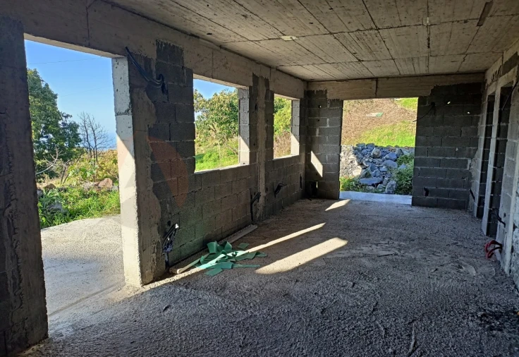 Terreno para Venda em Estreito da Calheta Foto 9