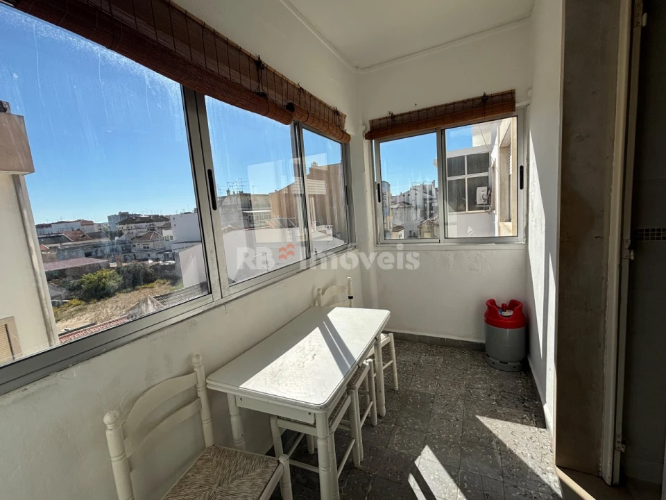 Apartamento T2 para Venda em São João Baptista Foto 4