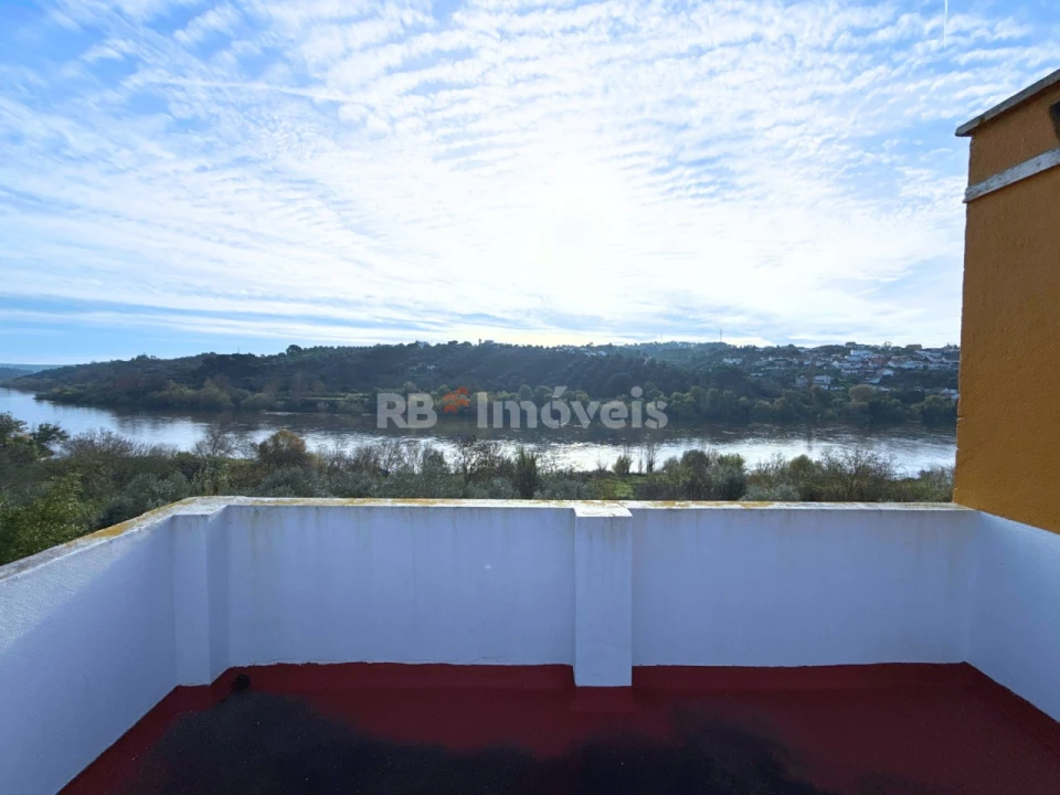 Moradia T7 para Venda em Praia do Ribatejo Foto 4