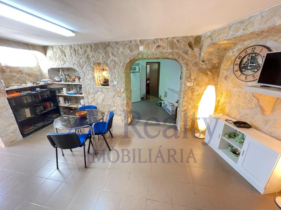 Moradia T2 para Venda em Atouguia da Baleia Foto 17