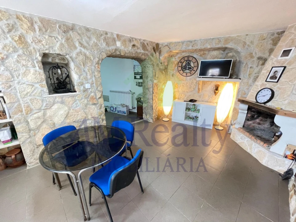 Moradia T2 para Venda em Atouguia da Baleia Foto 19