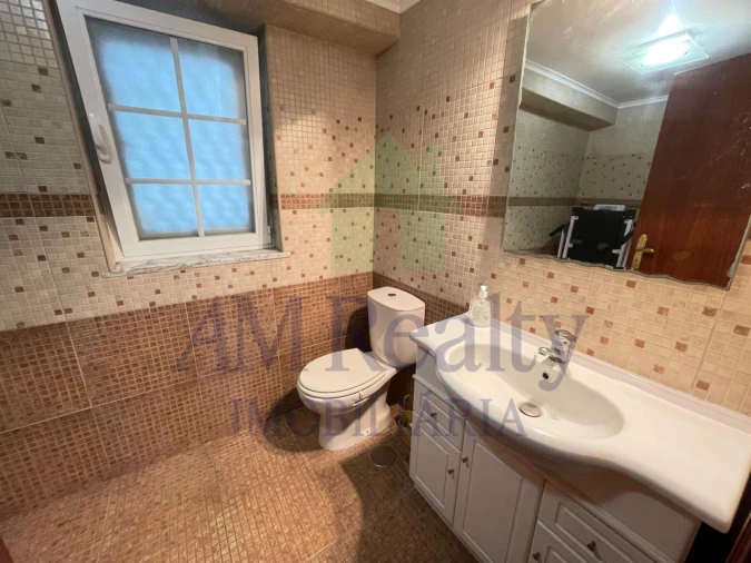 Moradia T2 para Venda em Atouguia da Baleia Foto 15