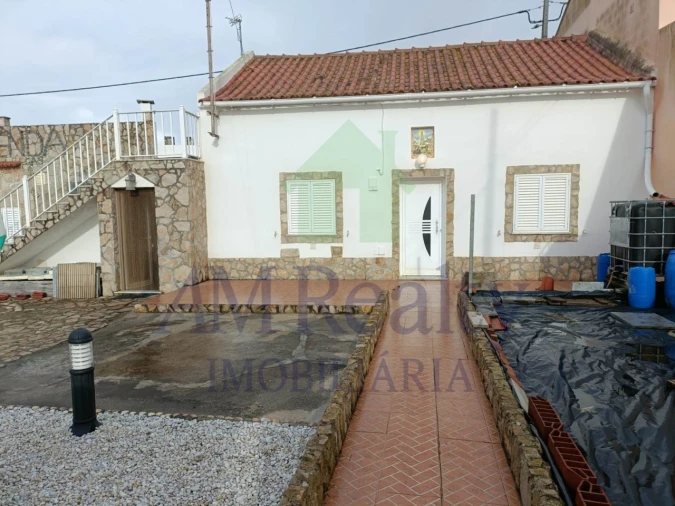 Moradia T2 para Venda em Atouguia da Baleia Foto 25