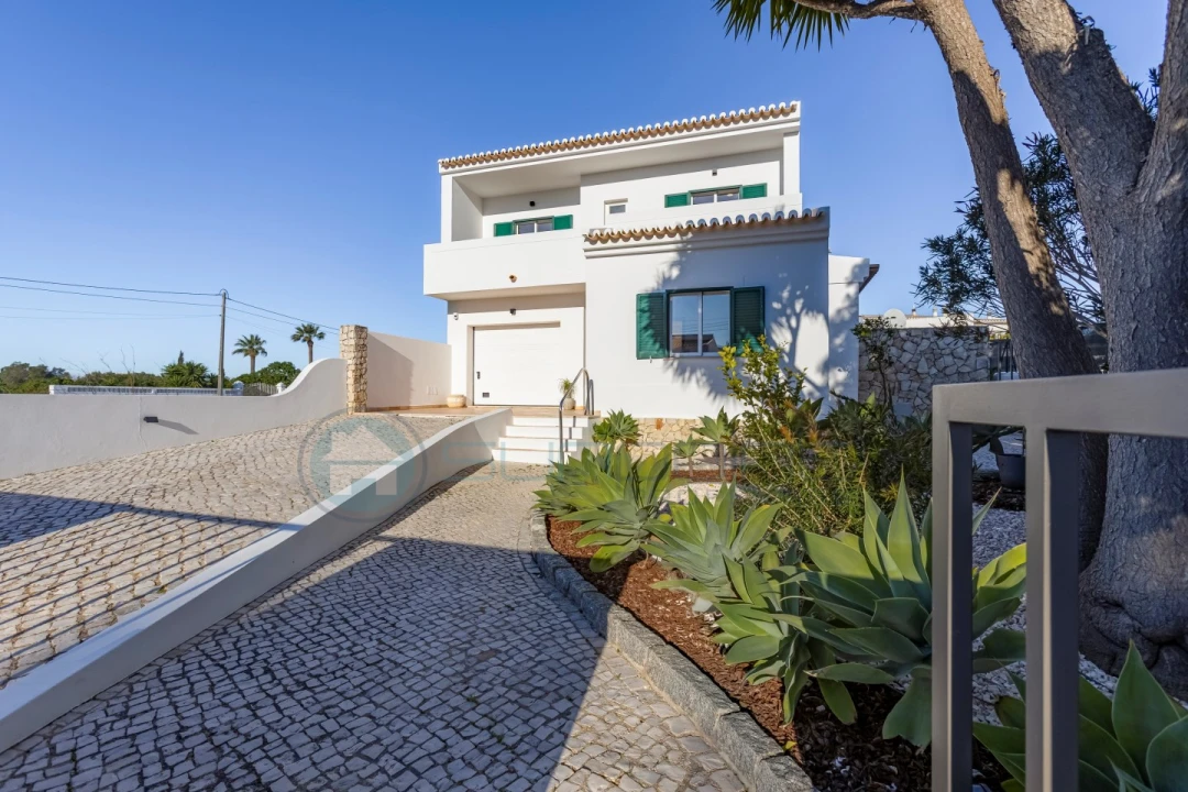 Moradia T3 para Venda em Luz Foto 6