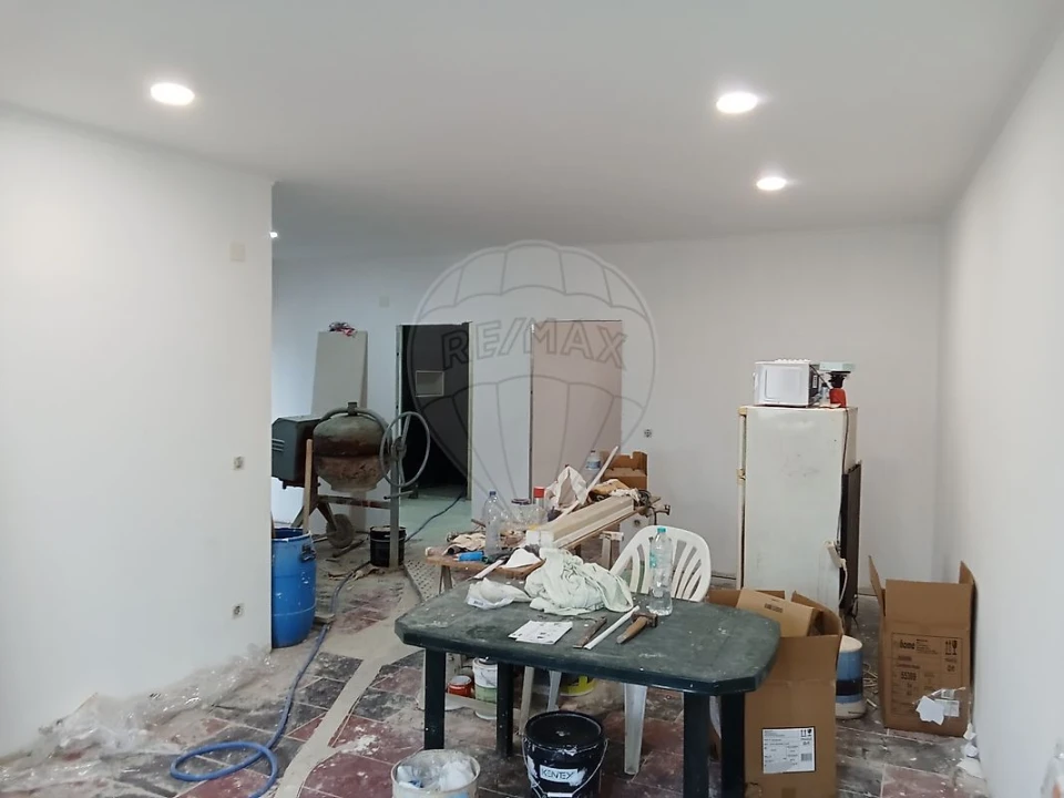 Moradia T2 para Venda em Romeira e Várzea Foto 9