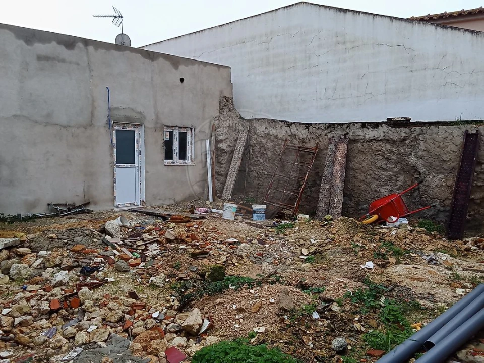 Moradia T2 para Venda em Romeira e Várzea Foto 12