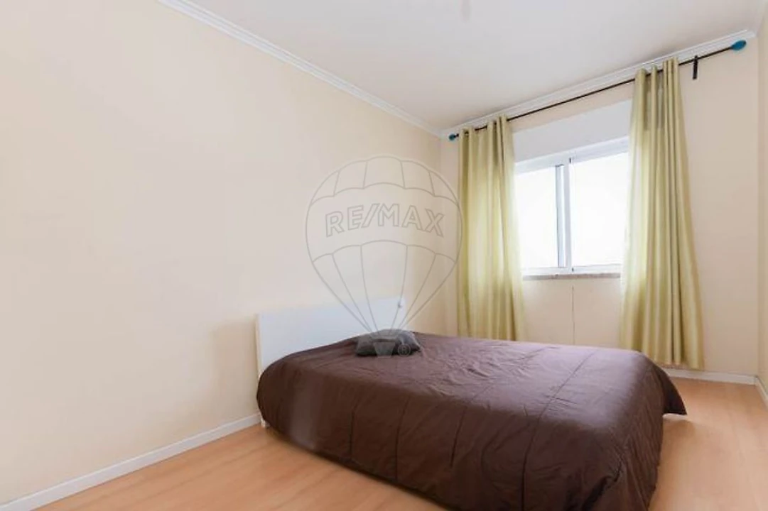 Apartamento T3 para Venda em Massamá e Monte Abraão Foto 8