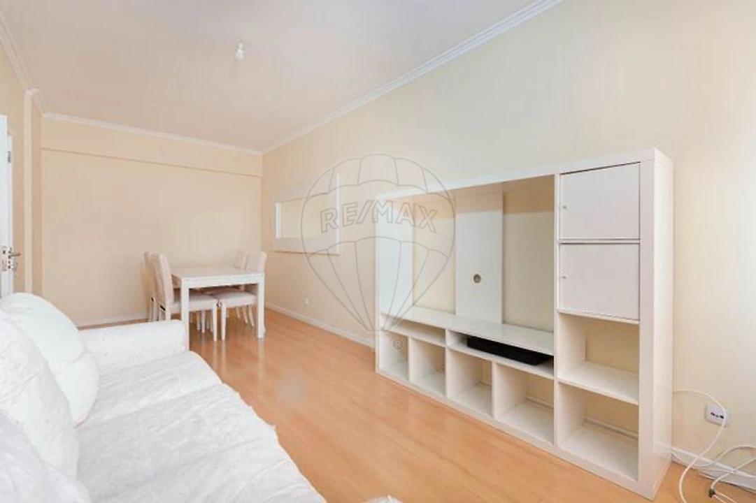 Apartamento T3 para Venda em Massamá e Monte Abraão Foto 17