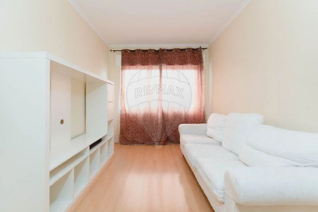 Apartamento T3 para Venda em Massamá e Monte Abraão Foto 16