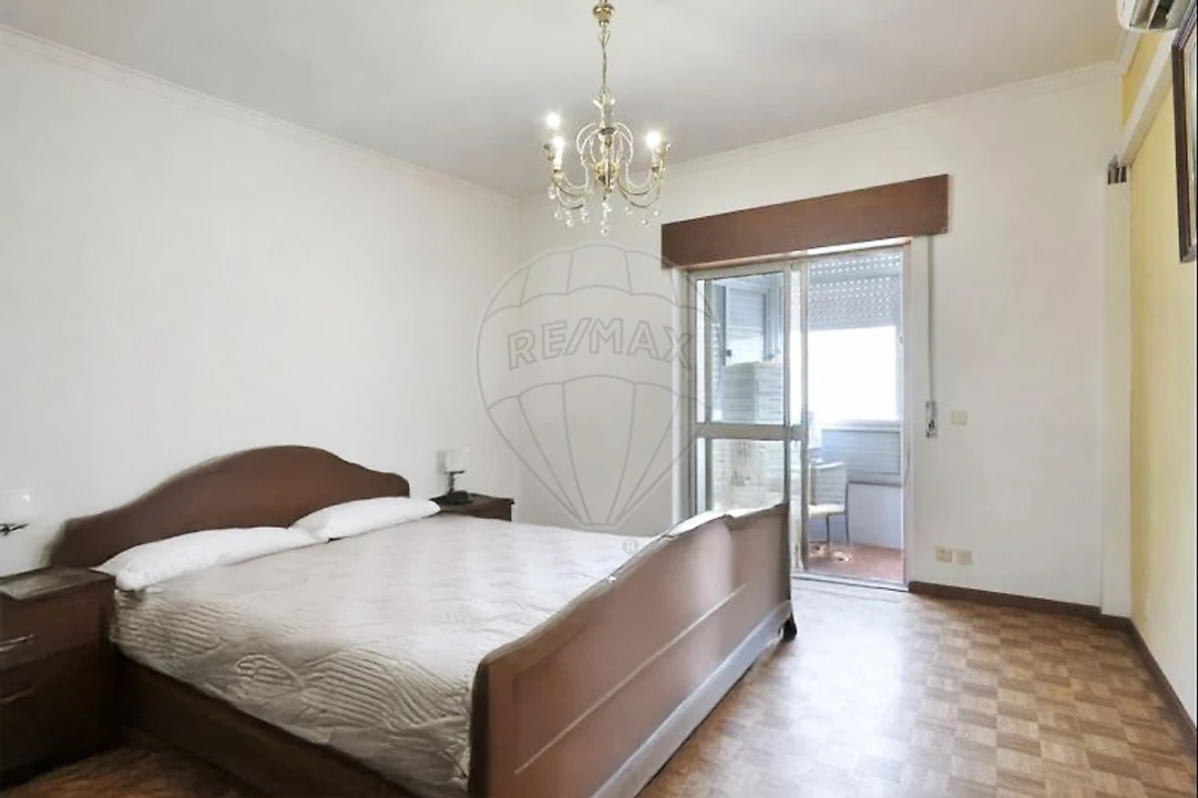 Apartamento T3 para Venda em Póvoa de Santa Iria e Forte da Casa Foto 7