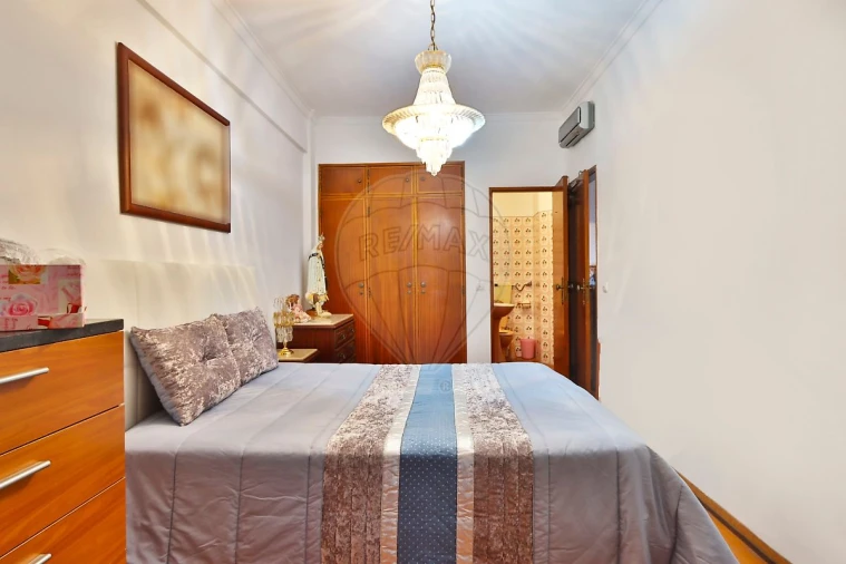 Apartamento T3 para Venda em Póvoa de Santa Iria e Forte da Casa Foto 12