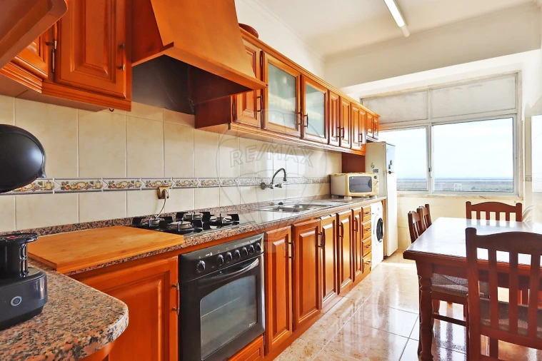 Apartamento T3 para Venda em Póvoa de Santa Iria e Forte da Casa