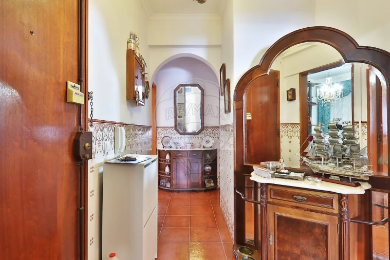 Apartamento T3 para Venda em Póvoa de Santa Iria e Forte da Casa Foto 6