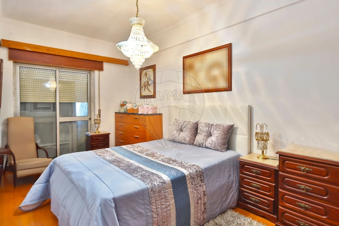 Apartamento T3 para Venda em Póvoa de Santa Iria e Forte da Casa Foto 11