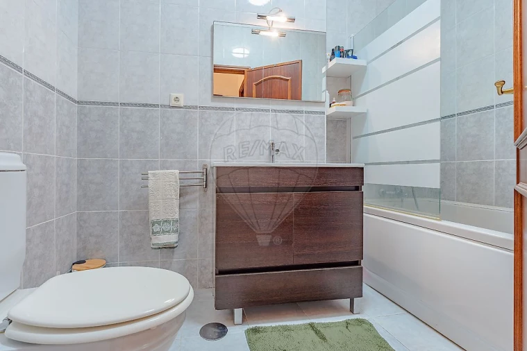 Apartamento T1 para Venda em Canelas Foto 15