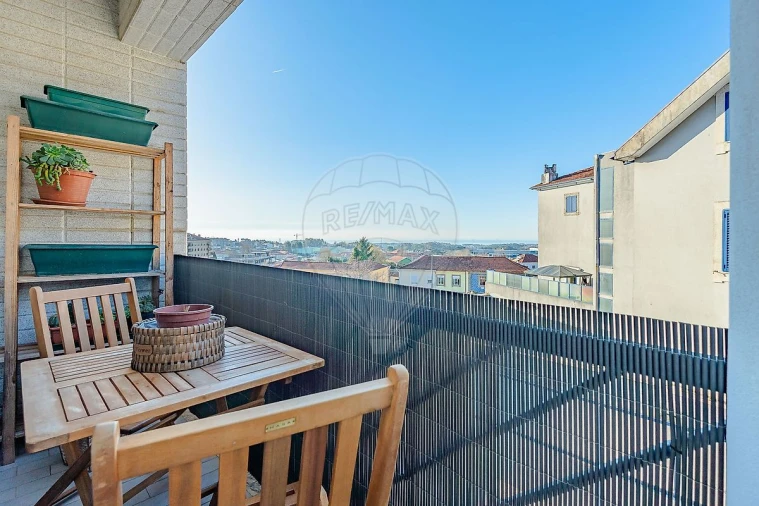 Apartamento T1 para Venda em Canelas Foto 2