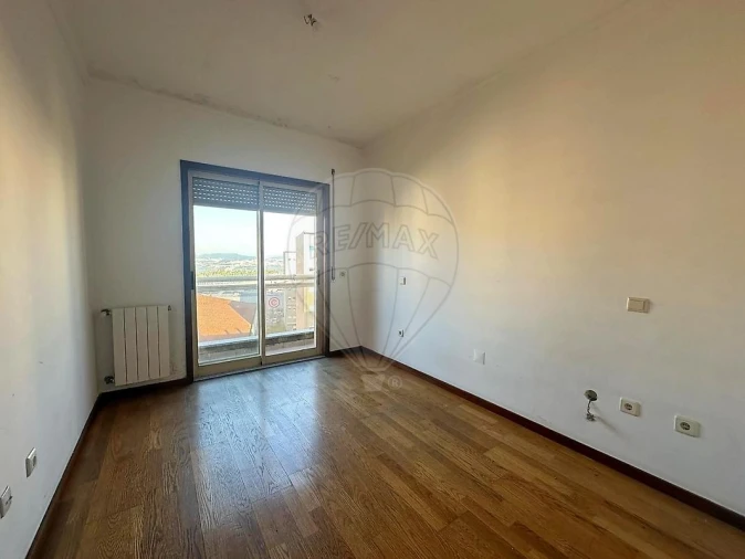 Apartamento T3 para Venda em Vilar de Andorinho Foto 20