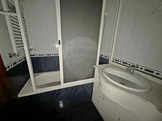 Apartamento T3 para Venda em Vilar de Andorinho Foto 27