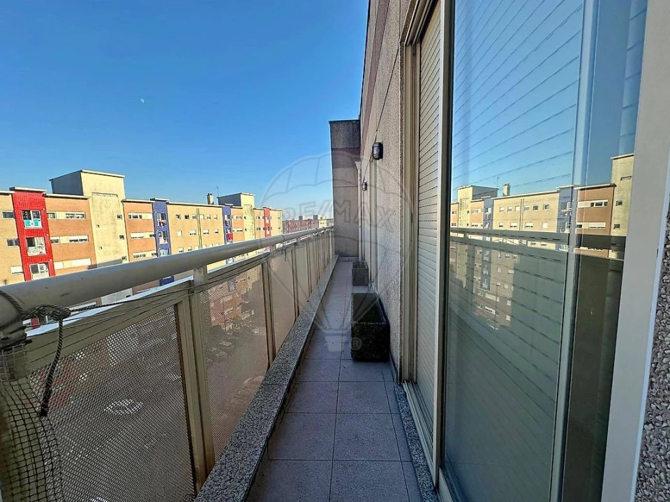 Apartamento T3 para Venda em Vilar de Andorinho Foto 16