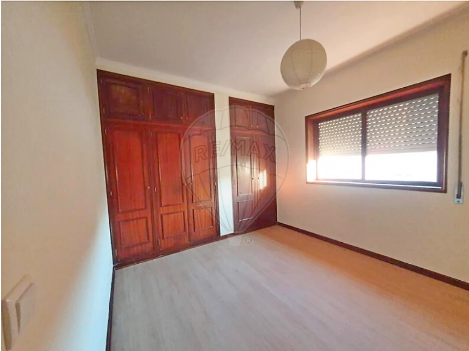 Apartamento T2 para Venda em Mafamude e Vilar do Paraíso Foto 4