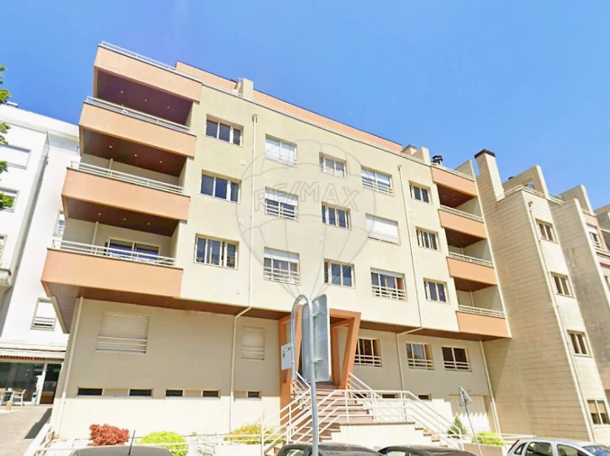 Apartamento T2 para Venda em Mafamude e Vilar do Paraíso Foto 1