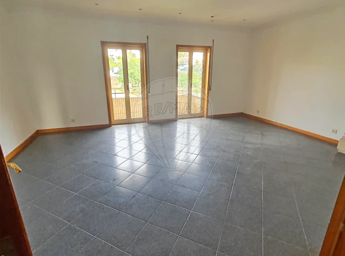 Apartamento T2 para Venda em Mafamude e Vilar do Paraíso Foto 3