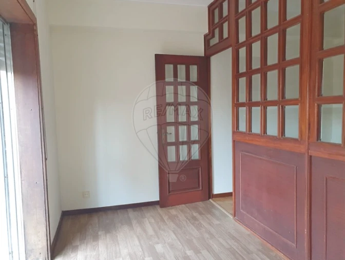 Apartamento T1 para Venda em Mafamude e Vilar do Paraíso Foto 13