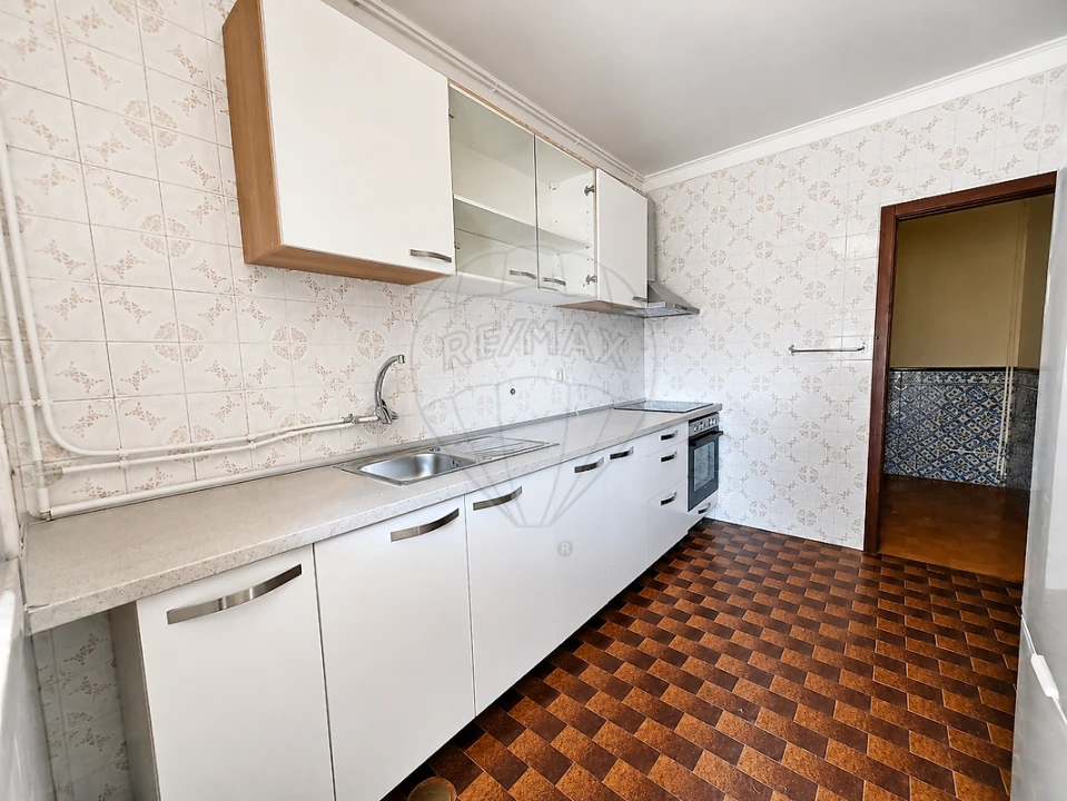 Apartamento T1 para Venda em Mafamude e Vilar do Paraíso Foto 17