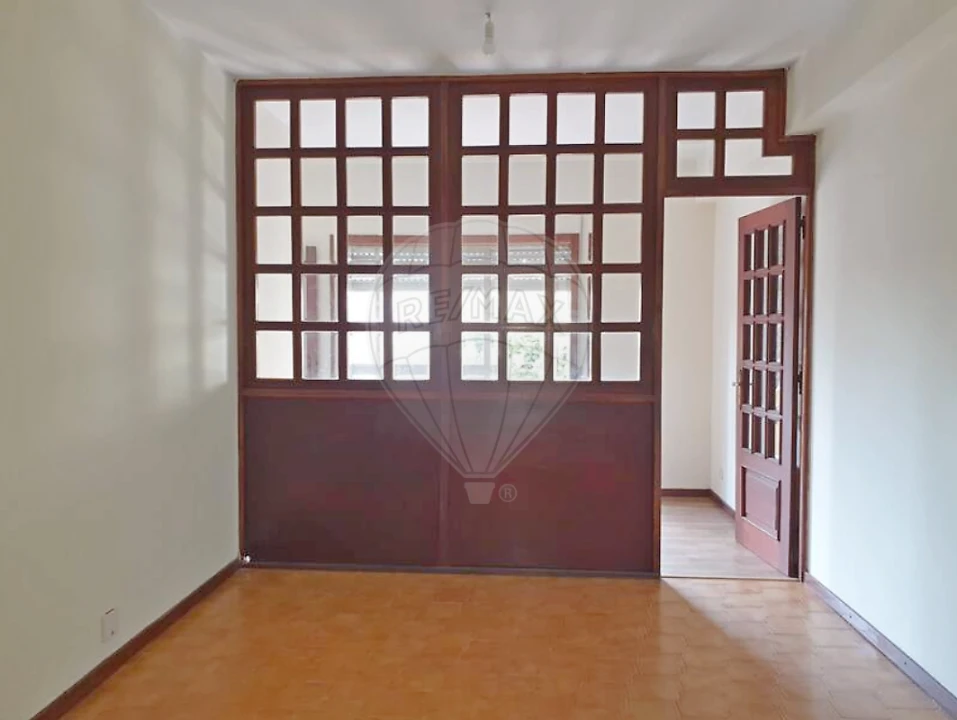 Apartamento T1 para Venda em Mafamude e Vilar do Paraíso Foto 4