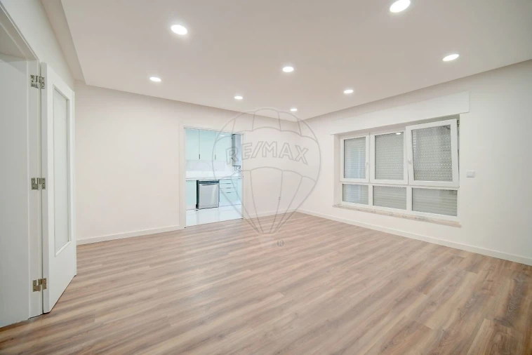 Moradia T3 para Arrendamento em Alverca do Ribatejo e Sobralinho Foto 4