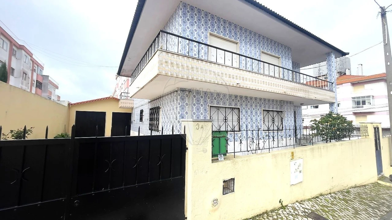 Apartamento T2 para Arrendamento em Cacém e São Marcos Foto 1