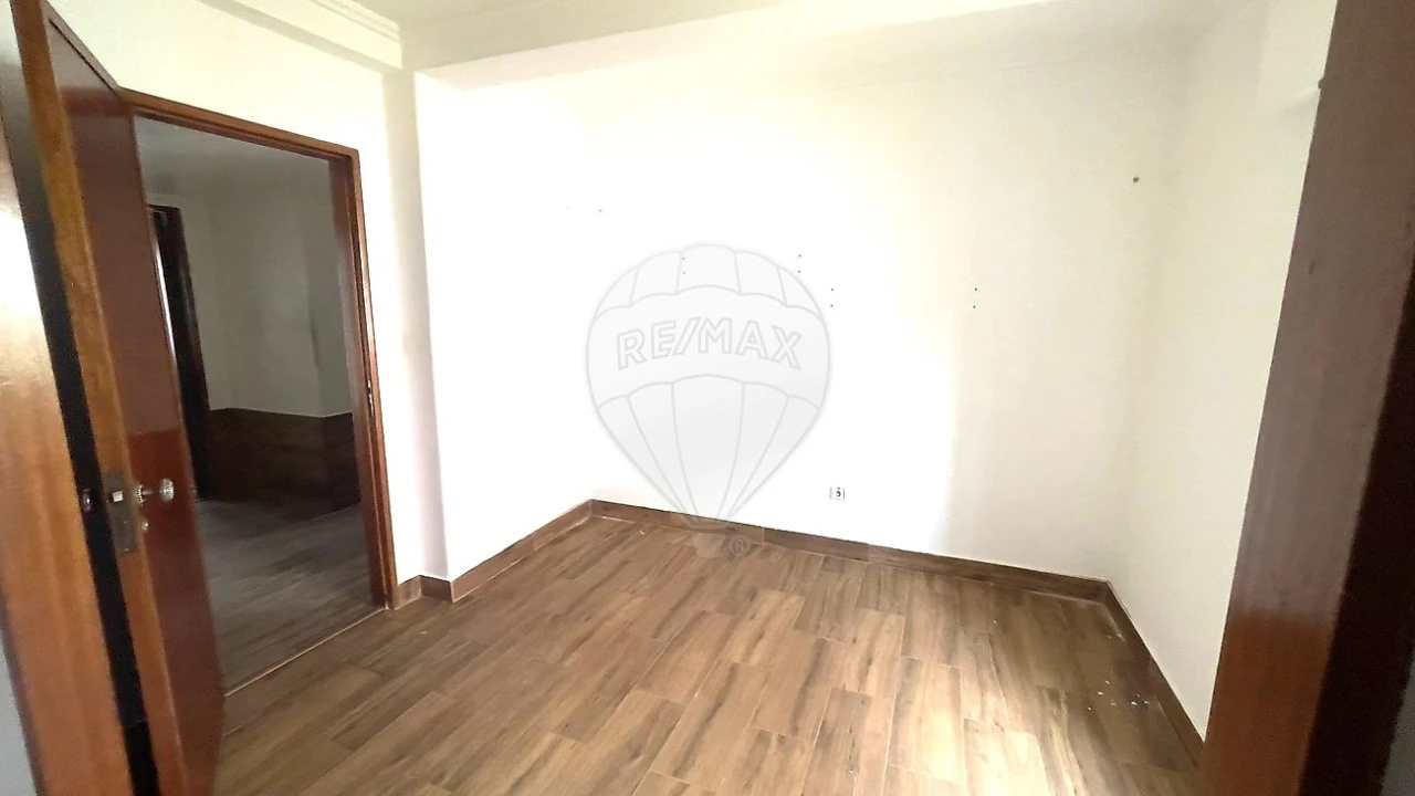 Apartamento T2 para Arrendamento em Cacém e São Marcos Foto 9