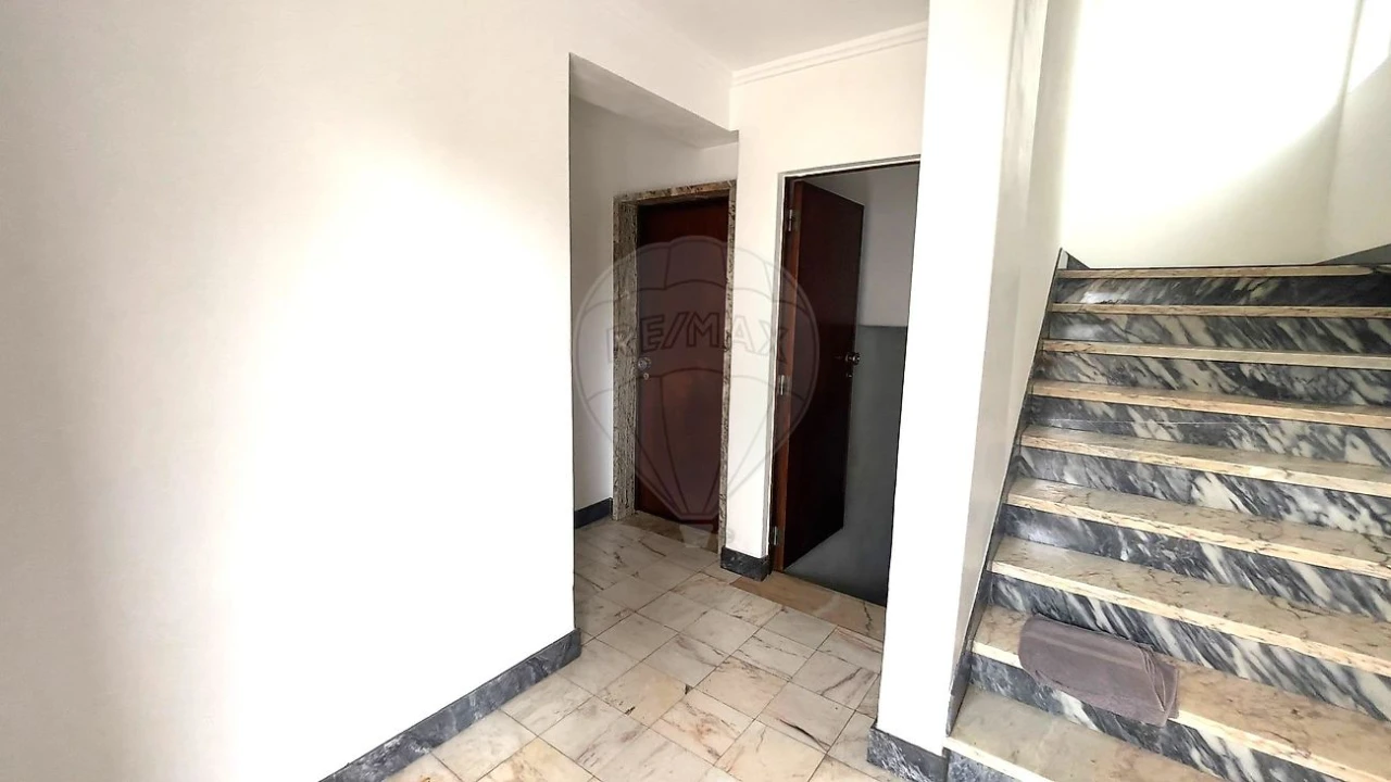 Apartamento T2 para Arrendamento em Cacém e São Marcos Foto 8