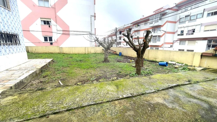 Apartamento T2 para Arrendamento em Cacém e São Marcos Foto 25